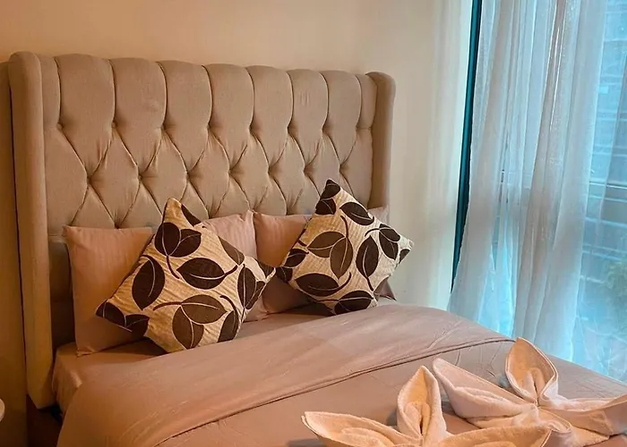Cozy Bgc Escape One Uptown *
